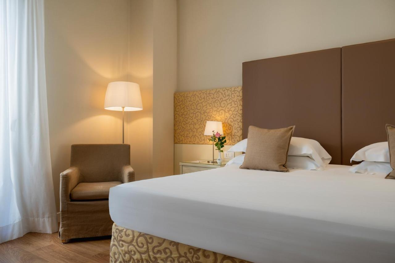 National Hotel Rimini Kültér fotó
