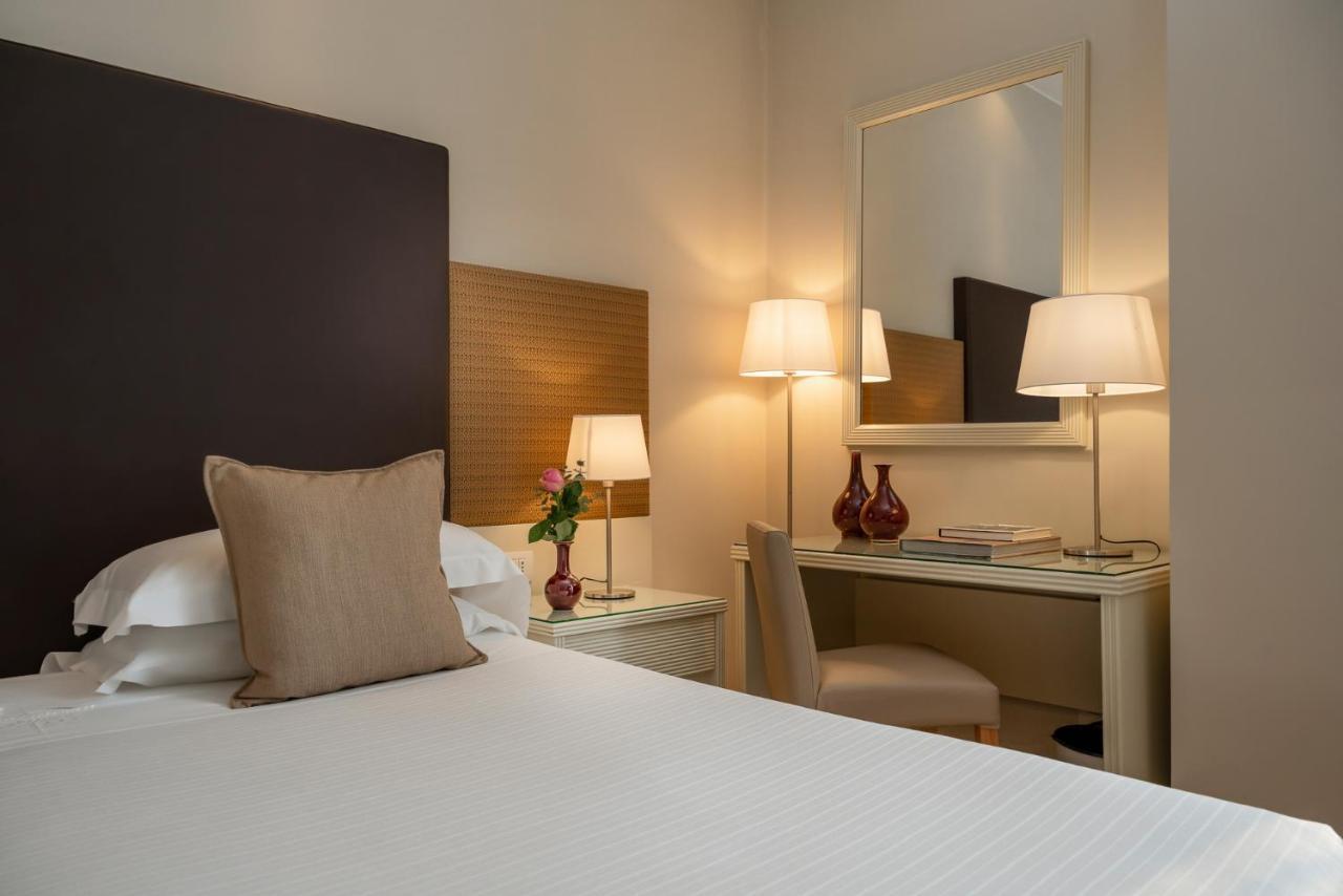 National Hotel Rimini Kültér fotó