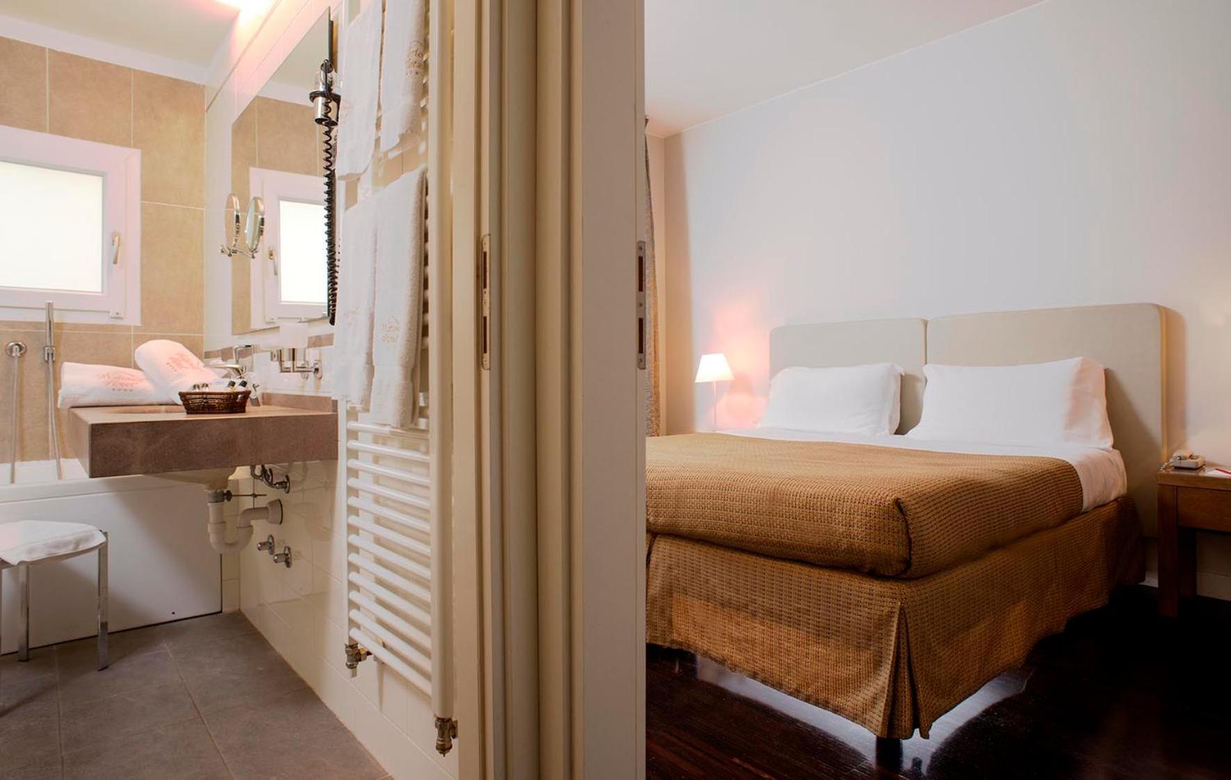 National Hotel Rimini Kültér fotó