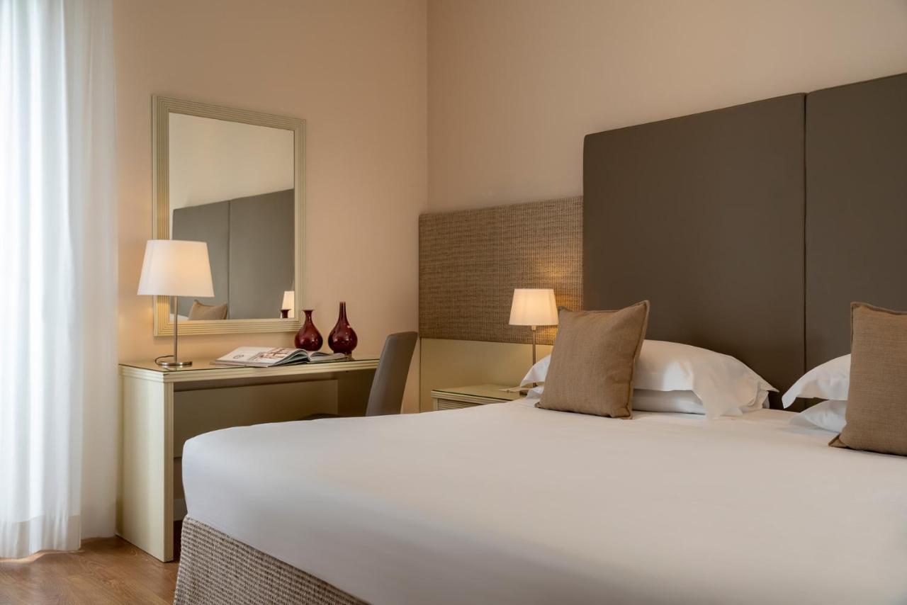 National Hotel Rimini Kültér fotó
