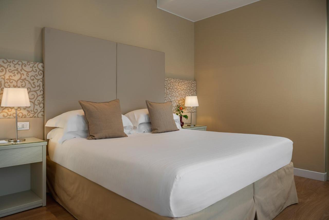 National Hotel Rimini Kültér fotó
